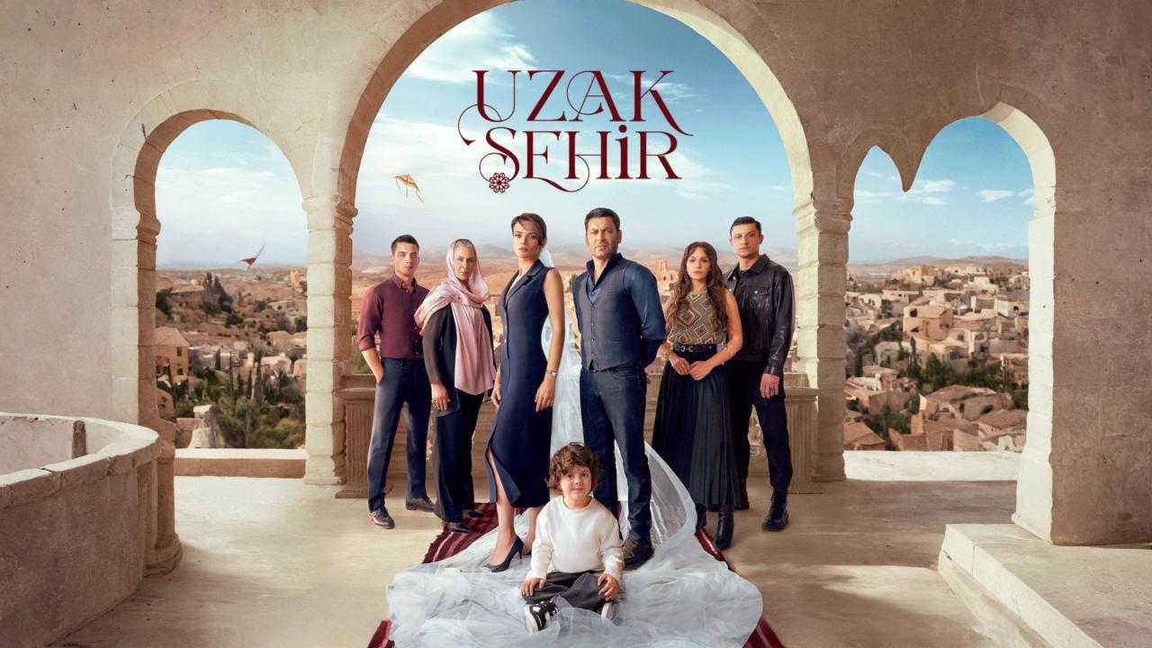 Ciudad Lejana (Audio Español)